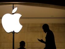 Apple Faces Artist Backlash Over AI Transparency Concerns